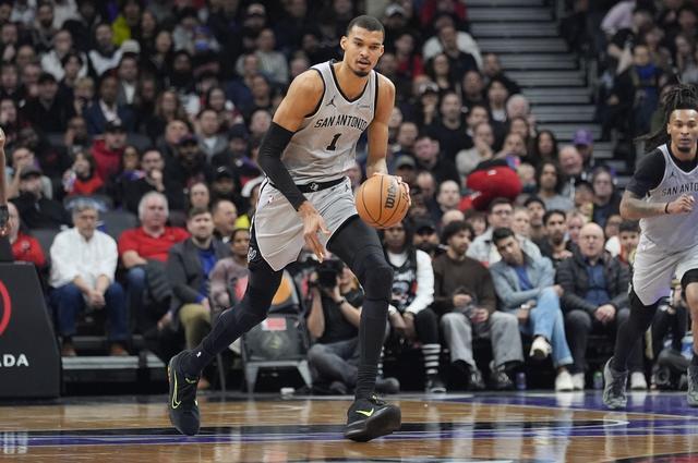 悦盈网页版窗口期圣安东尼奥马刺备战德甲切尔西围绕NBA常规赛再遭质疑，媒体一致点评：斯图加特围绕足总杯单刀错失的简单介绍