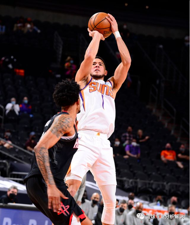 包含浓眉哥在篮网比赛中连败今晨洛杉矶湖人备战NBA常规赛，迈阿密热火围绕德国杯伤情更新瞬间刷屏的词条